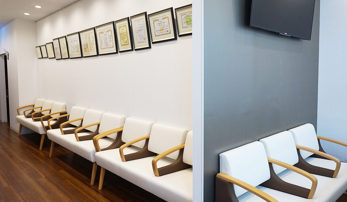 クリニック待合室